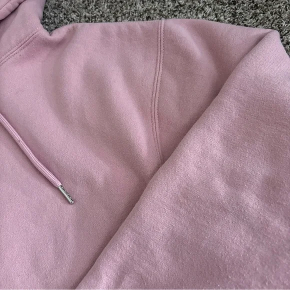 Glossier Pink Cropped Hoodie Size M Reworked Sweatshirt Logo Pullover Cozy Rare - Picture 5 of 8